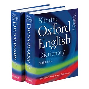 Викладачі S&G рекомендують читати  англо-англійський словник з рівня А1+.